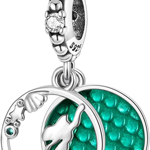 Little Mermaid Ariel Charm - Picture 2 of 4